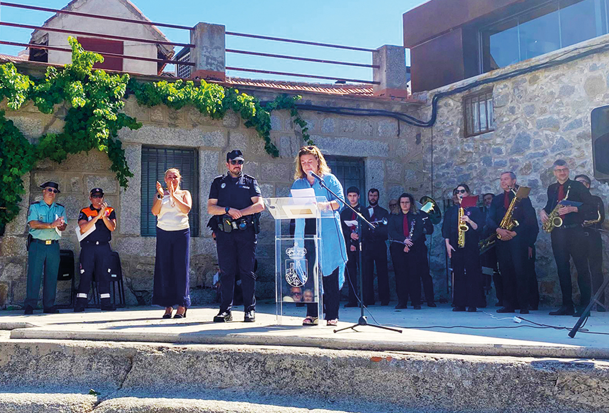 El Ayuntamiento rindió homenaje a la Policía Local