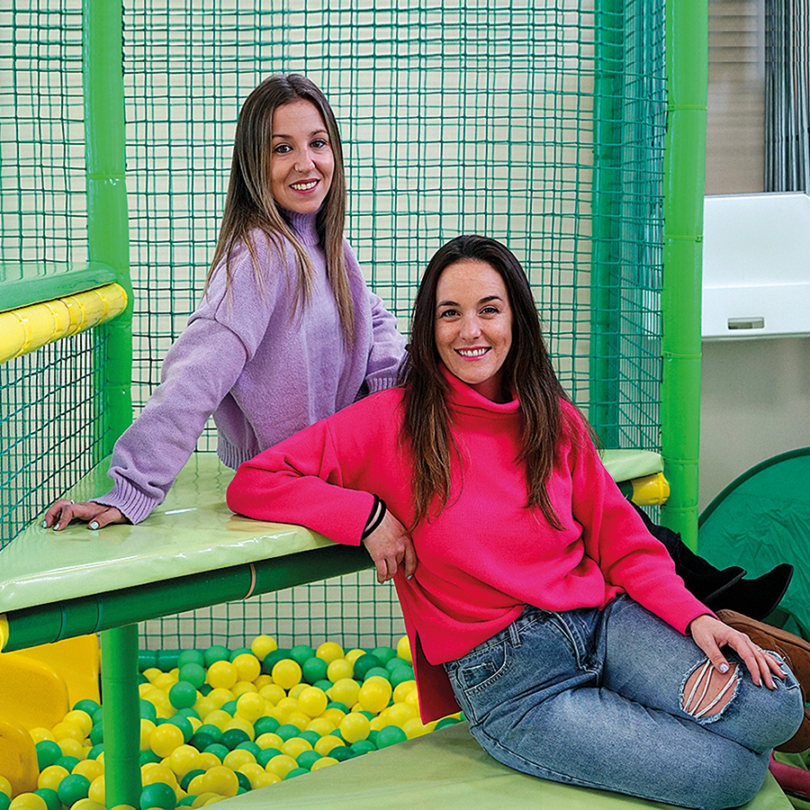 Carla López y Sandra Fernández. Torrepanda