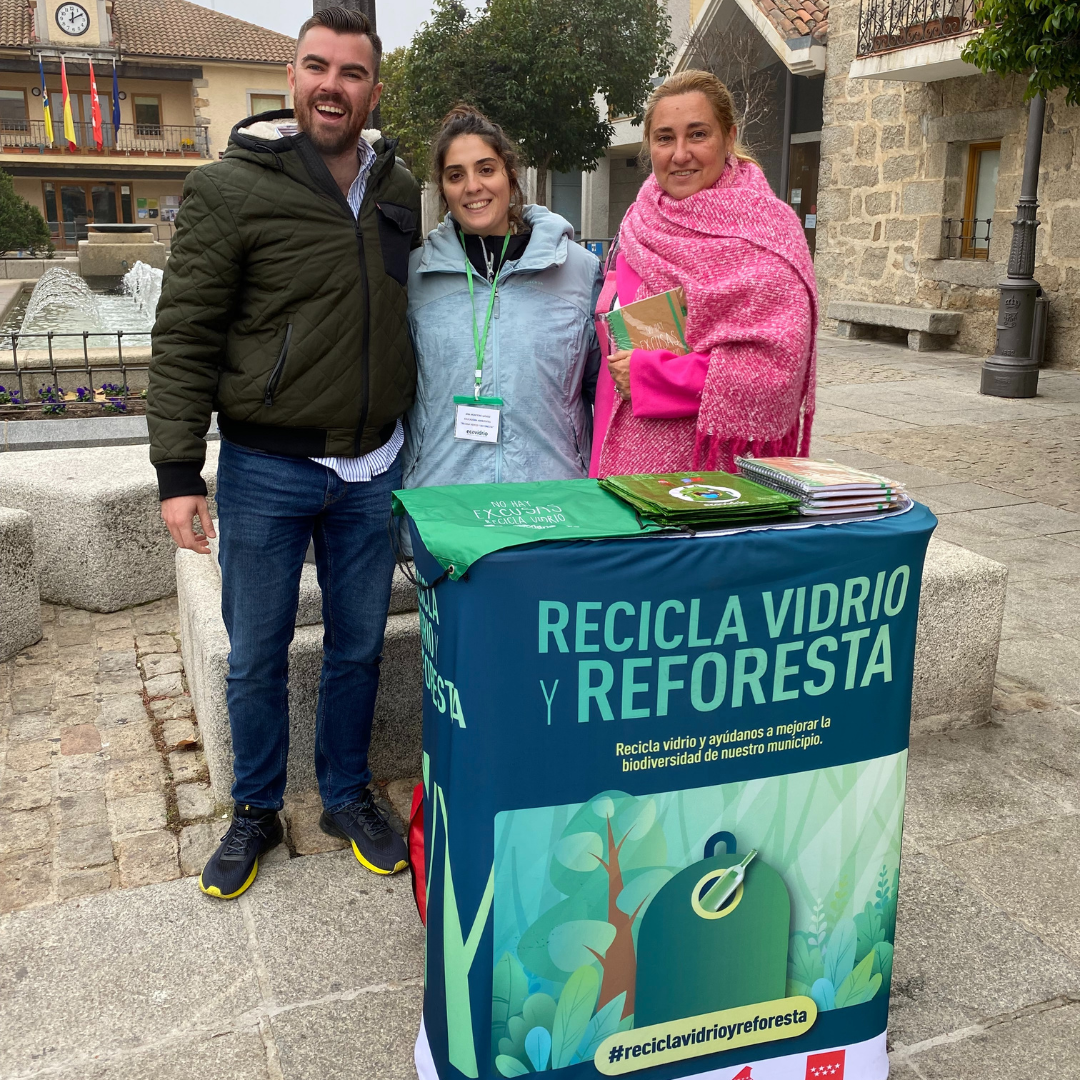 La alcaldesa de Torrelodones se suma al reto “Recicla vidrio y reforesta”